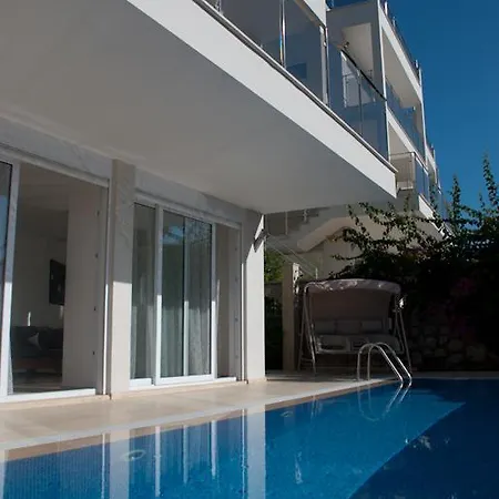 Uygun Oasis Club