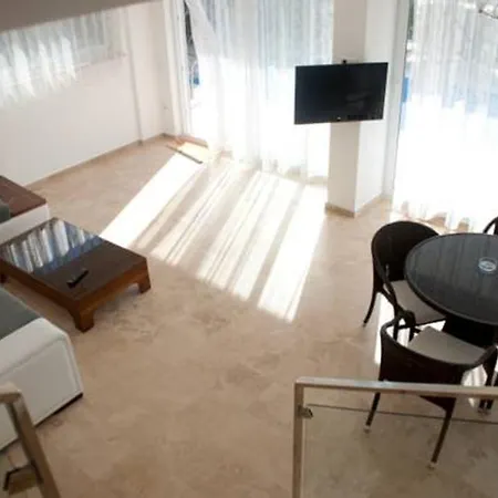 Uygun Oasis Club Villa